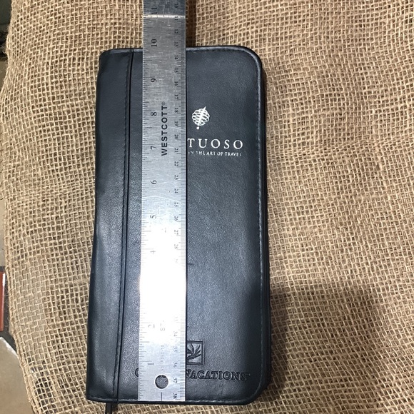 Virtuoso  Classic  Vacation Wallet  Whit Pen - Picture 7 of 8